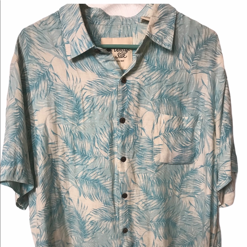 Men’s Vintage Hawaiian Shirt
